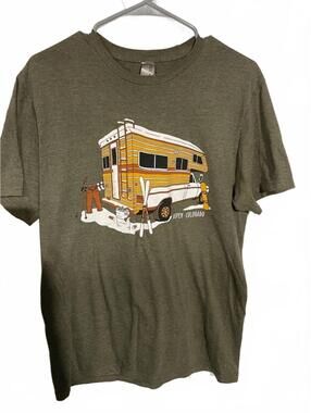 Duck Co medium t-shirt print a vintage camper in Aspen, Colorado Size M